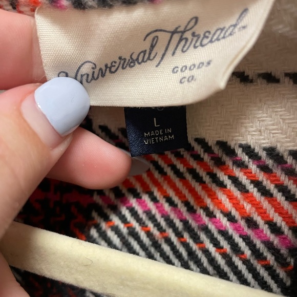 Universal threads oversized plaid jacket - Picture 2 of 3
